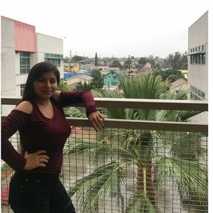 Meet your Posher, Alejandra